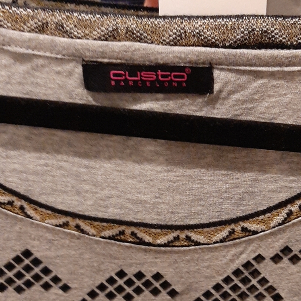 Top - Picture 2 of 6